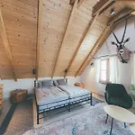 Stylova S Vlastnim Koupanim & Pergolou Tatil Evi
