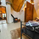 Stylova S Vlastnim Koupanim & Pergolou Tatil Evi