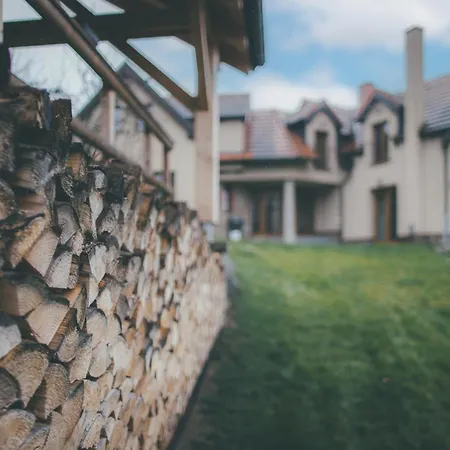 Stylová S Vlastním Koupáním, Krbem&netflix * Varvazov