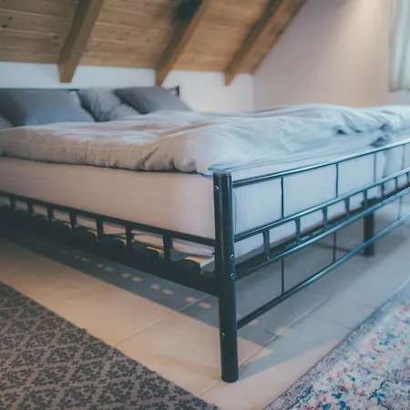 Stylová S Vlastním Koupáním, Krbem&netflix * Varvazov