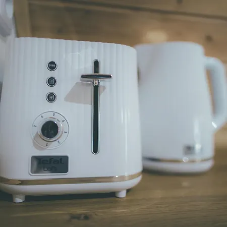 Stylová S Vlastním Koupáním, Krbem&netflix * Varvazov