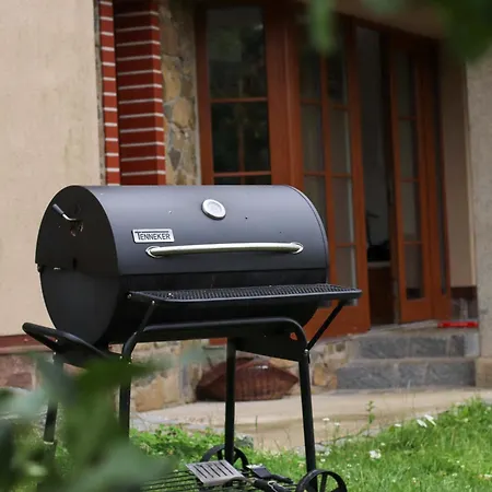 Stylová S Vlastním Koupáním, Krbem&netflix Casa vacanze Varvazov