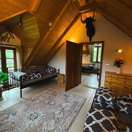 Stylová S Vlastním Koupáním, Krbem&netflix