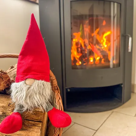 Semesterbostad Stylova S Vlastnim Koupanim & Pergolou *